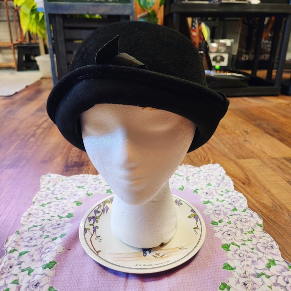 🎼Vintage 1950s Peachbloom Velour Rolled Brim Hat🖤 - Picture 1 of 10